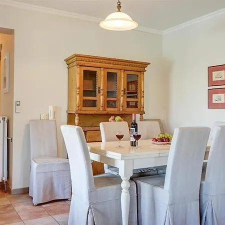 Villa Sleeps 8 Pool Air Con Wifi Kaligata